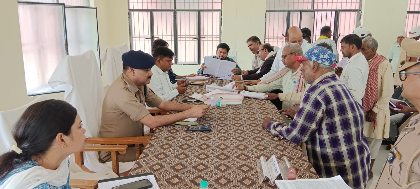 सम्पूर्ण समाधान दिवस में सुनी गईं जन समस्याएं, अधिकारियों को दिए निर्देश